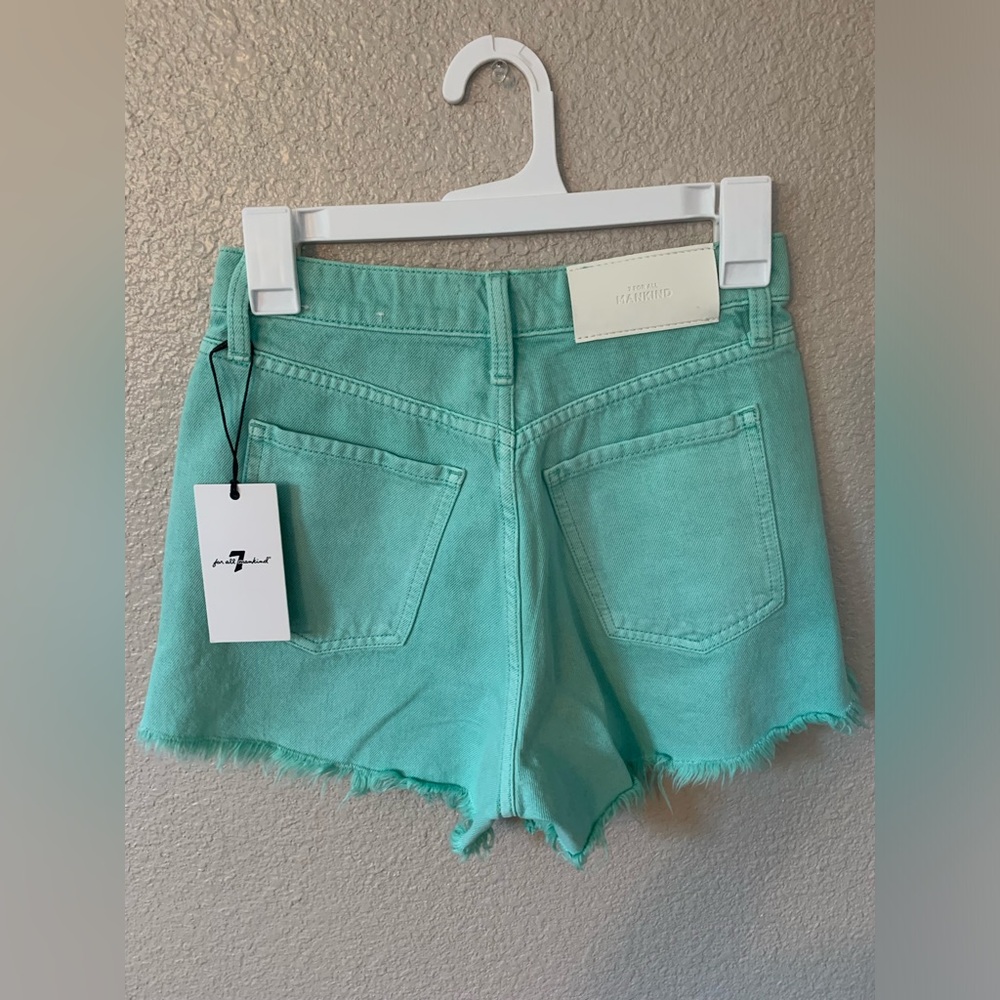 The easy ruby  cutoff short - Picture 2 of 4